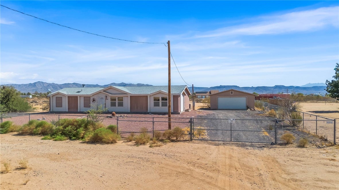 868 Colorado Road Golden Valley, AZ 86413 - Photo 6 of 56 Gallery Image 6
