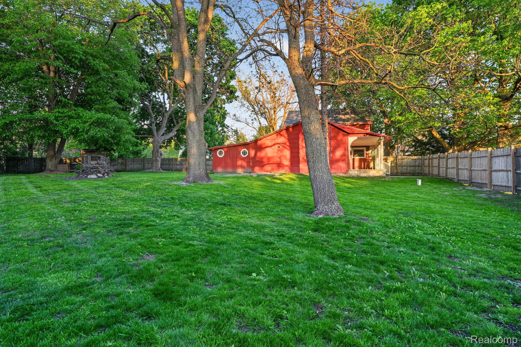 864 Hogsback Road Mason, MI 48854 - Photo 10 of 60 11-web-or-mls-DSC_9243.jpg