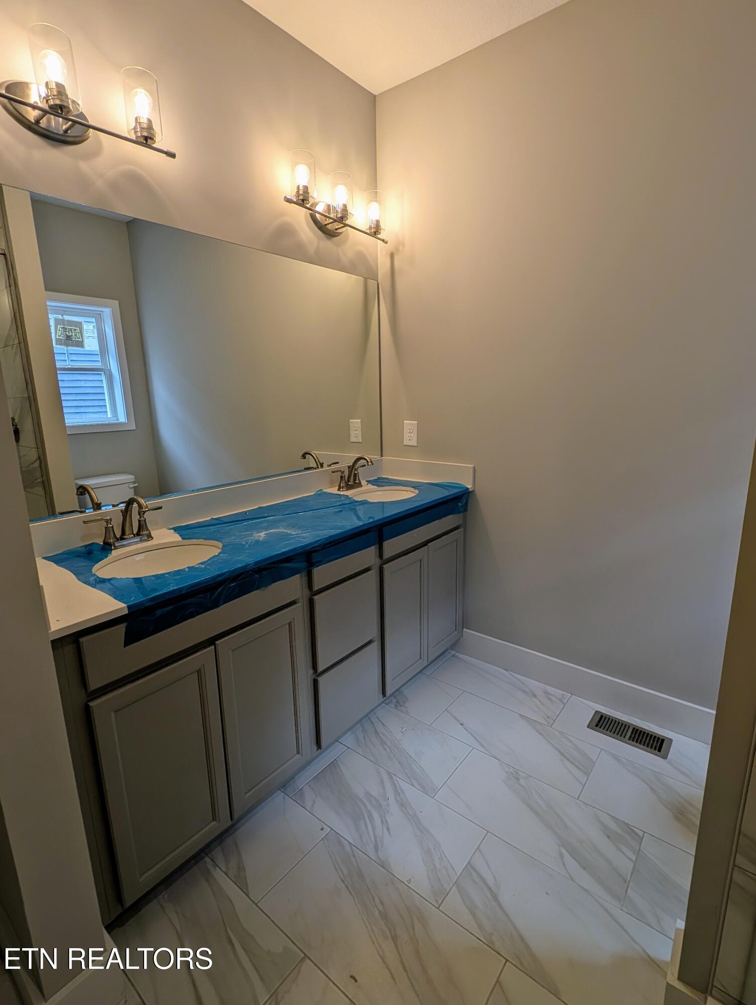 106 Roseberry Street, Unit LOT 4B Oak Ridge, TN 37830 - Photo 9 of 35 Master Bathroom