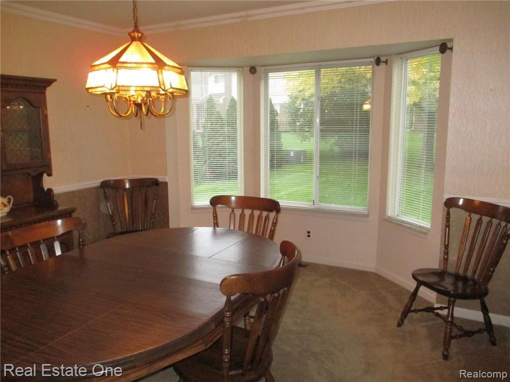 434 Pinehurst Drive Rochester Hills, MI 48309 - Photo 10 of 32