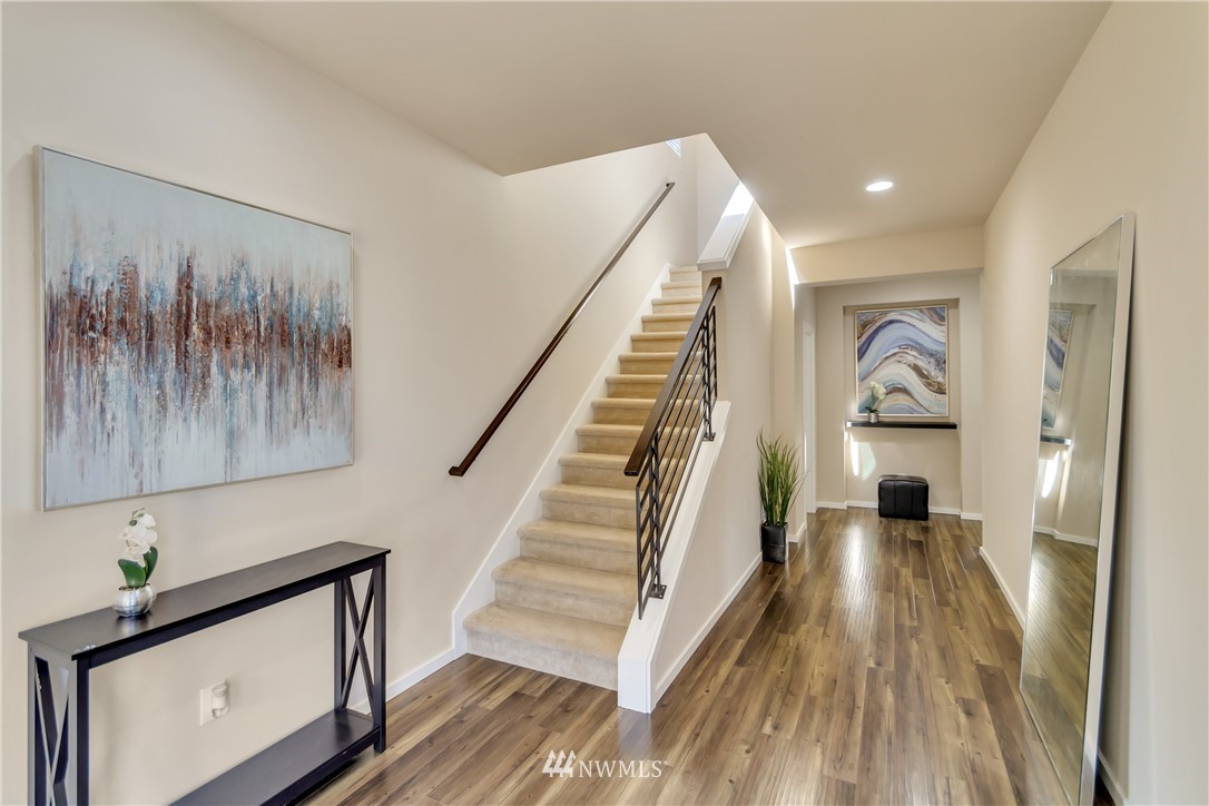 3731 169th Place Southeast Bothell, WA 98012 - Photo 2 of 31 Gallery Image 2