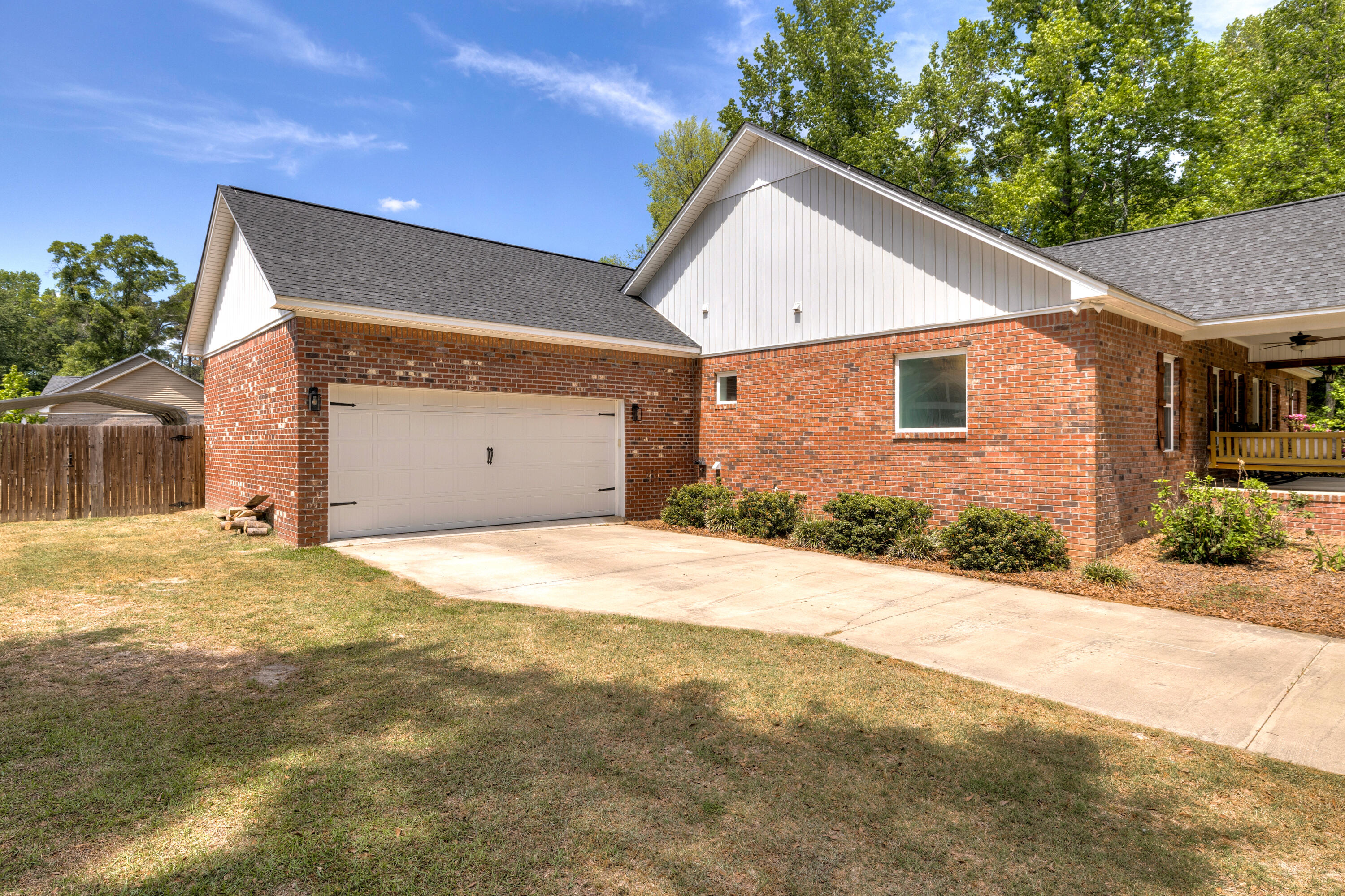 2119 Tanglewood Road Sumter, SC 29154 - Photo 5 of 35