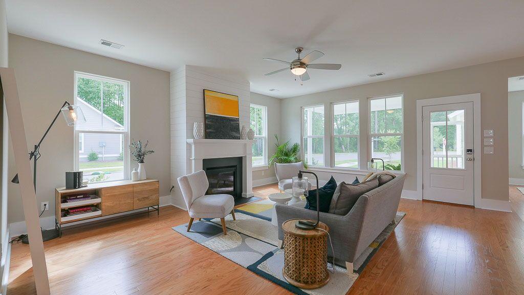 217 Ribbon Road Summerville, SC 29483 - Photo 2 of 8 Bright living space