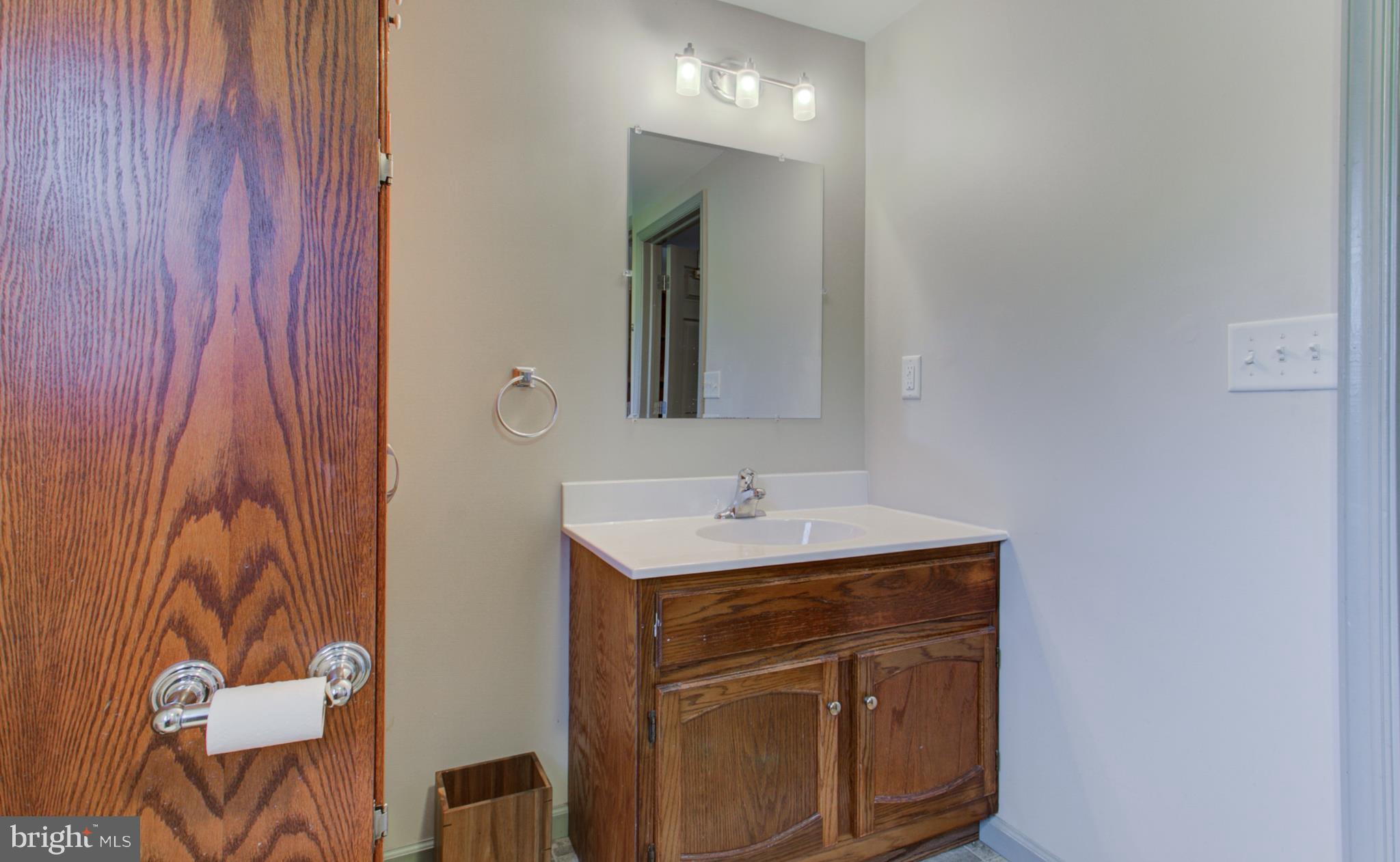 784 Raintree Road Columbia, PA 17512 - Photo 14 of 25 Gallery Image 14