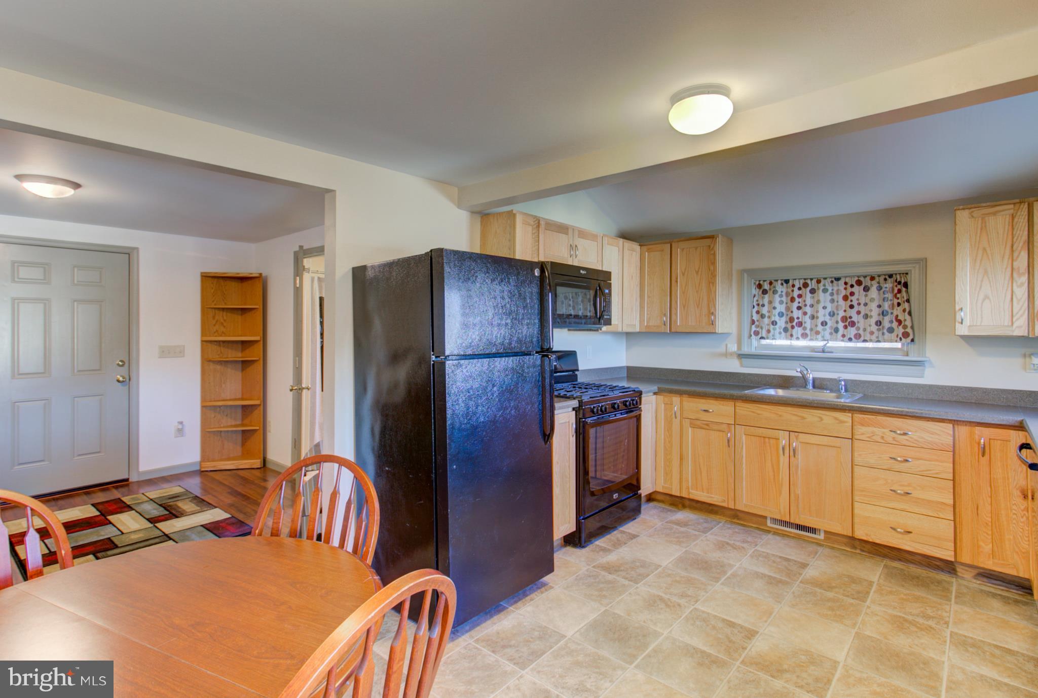 784 Raintree Road Columbia, PA 17512 - Photo 5 of 25 Gallery Image 5
