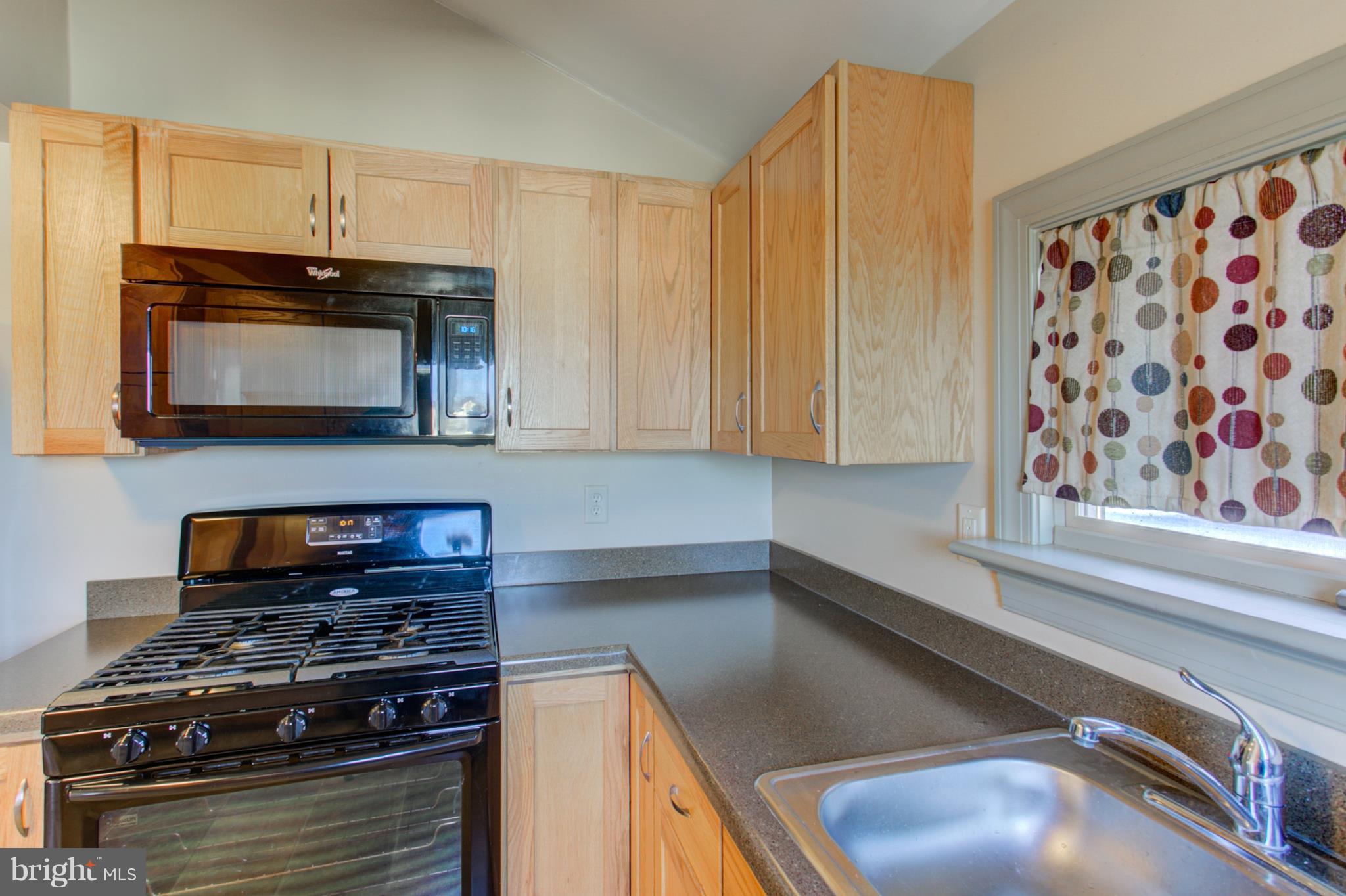 784 Raintree Road Columbia, PA 17512 - Photo 6 of 25 Gallery Image 6