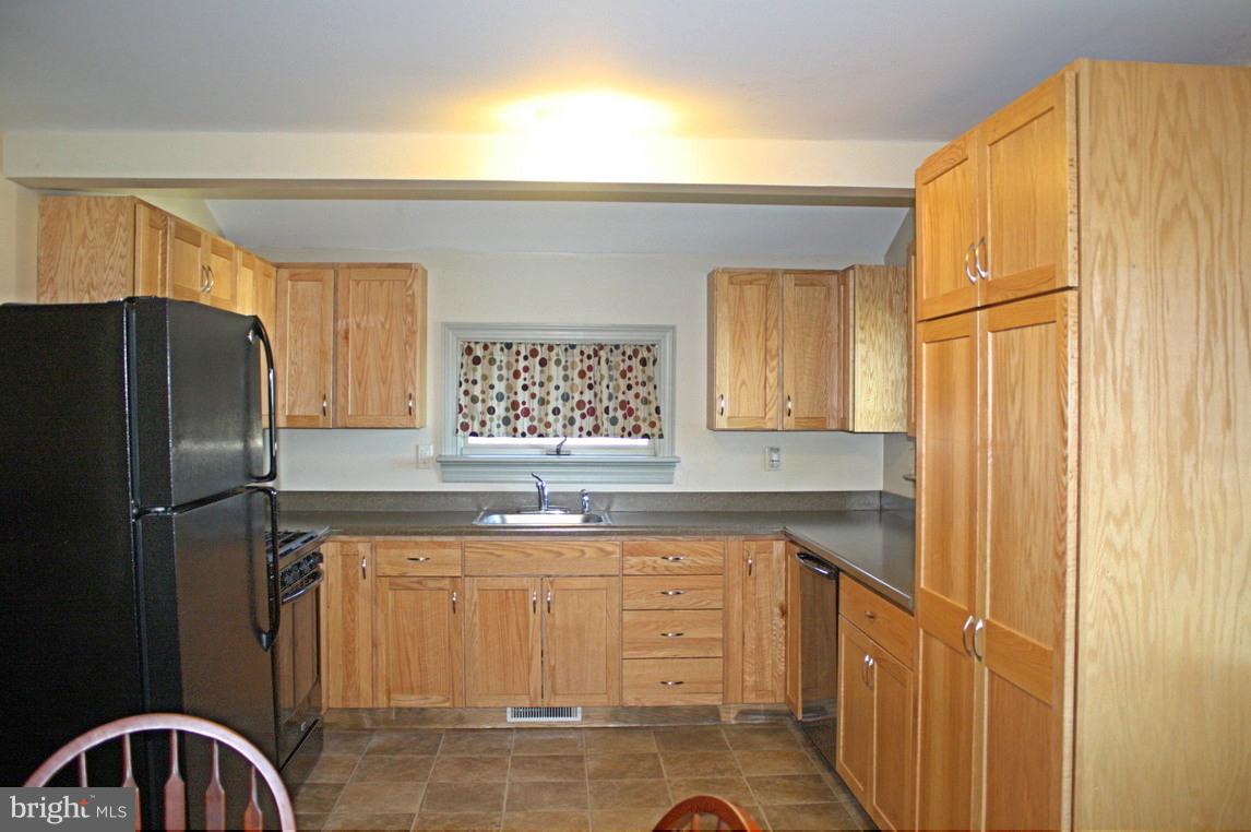 784 Raintree Road Columbia, PA 17512 - Photo 7 of 25 Gallery Image 7