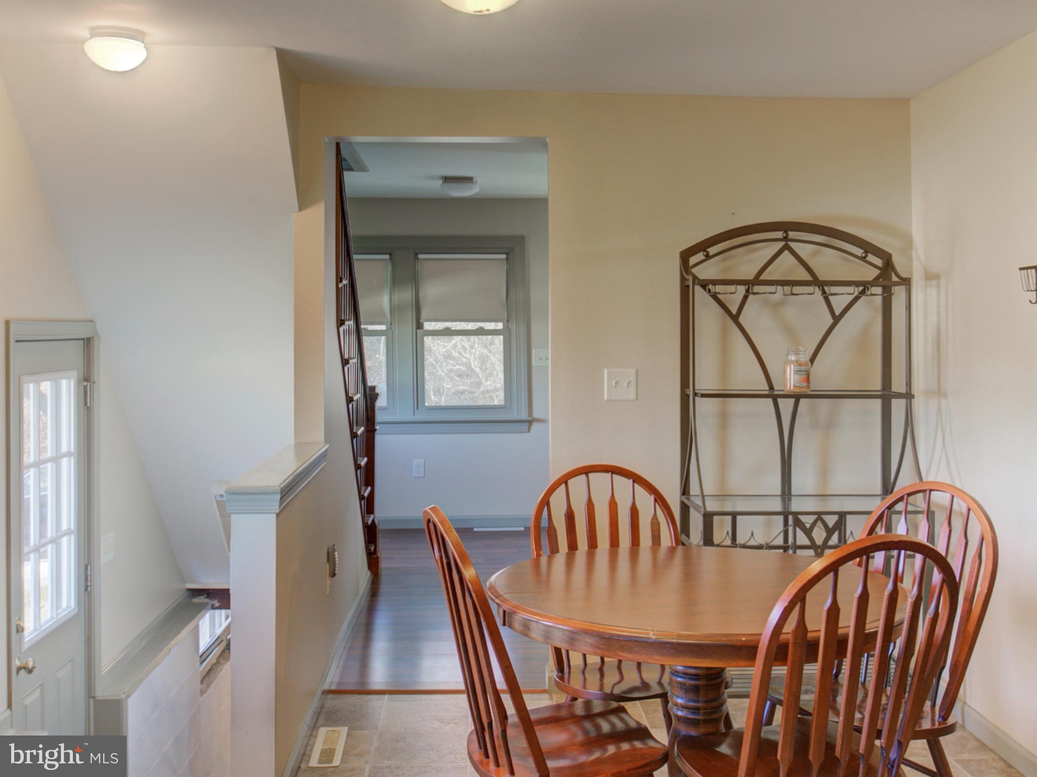 784 Raintree Road Columbia, PA 17512 - Photo 8 of 25 Gallery Image 8