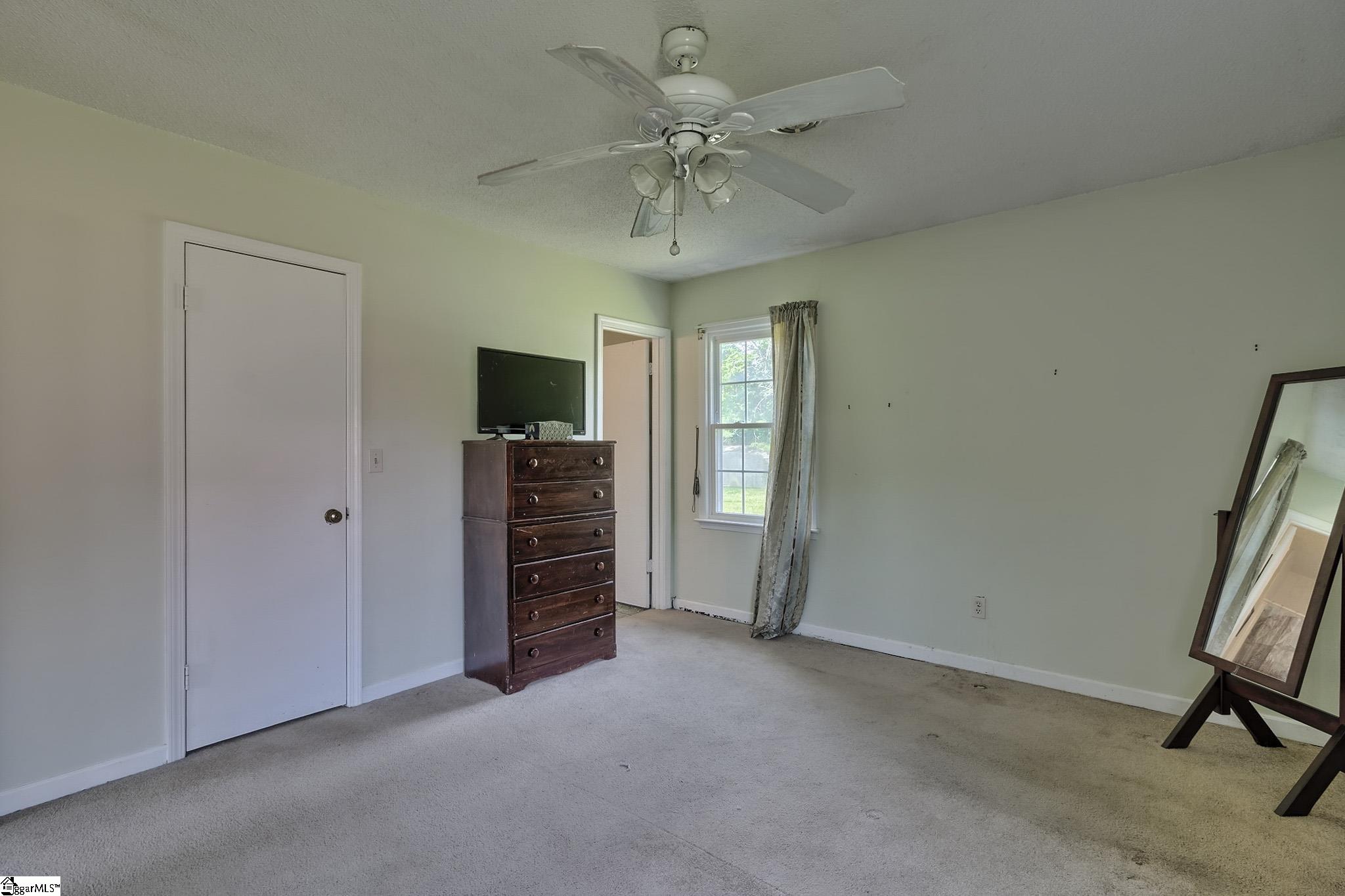 19 Mitchell Road Greenville, SC 29615 - Photo 14 of 21 Gallery Image 14