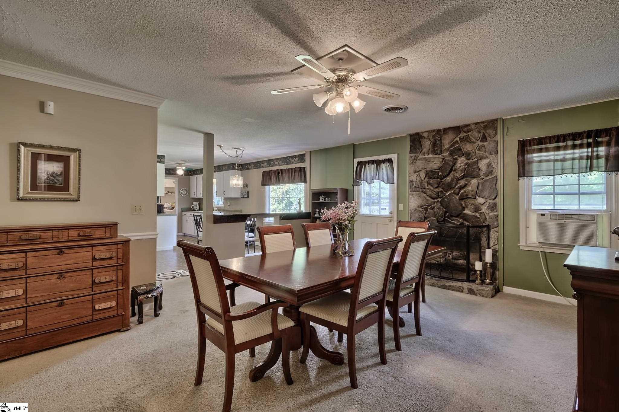 19 Mitchell Road Greenville, SC 29615 - Photo 5 of 21 Gallery Image 5