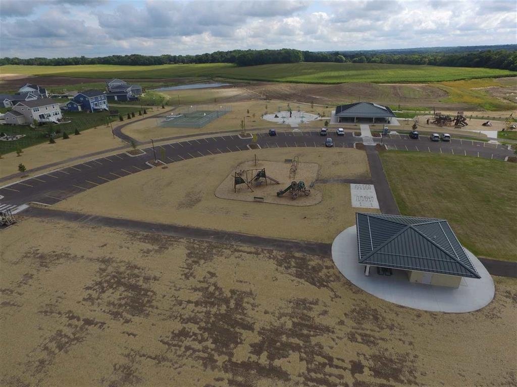 L436 Bear Tree DeForest, WI 53532 - Photo 33 of 36