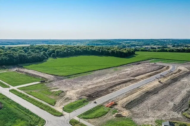 $114,900 | L436 Bear Tree, DeForest, WI 53532