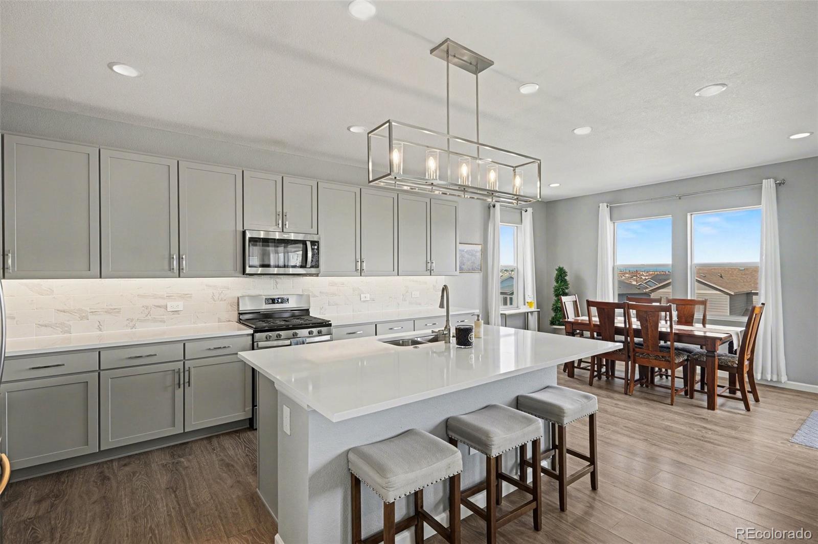 5028 Basalt Ridge Circle Castle Rock, CO 80108 - Photo 8 of 39