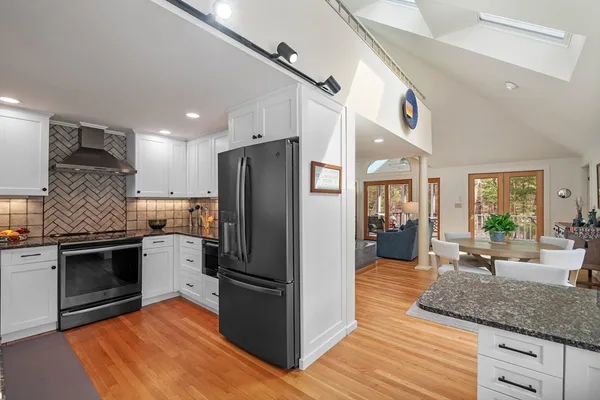 $1,290,000 | 11 Brentwood Way, Ipswich, MA 01938