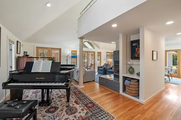 $1,290,000 | 11 Brentwood Way, Ipswich, MA 01938