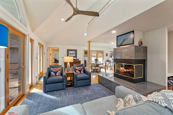 $1,290,000 | 11 Brentwood Way, Ipswich, MA 01938