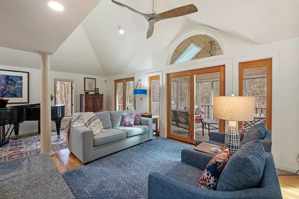 $1,290,000 | 11 Brentwood Way, Ipswich, MA 01938