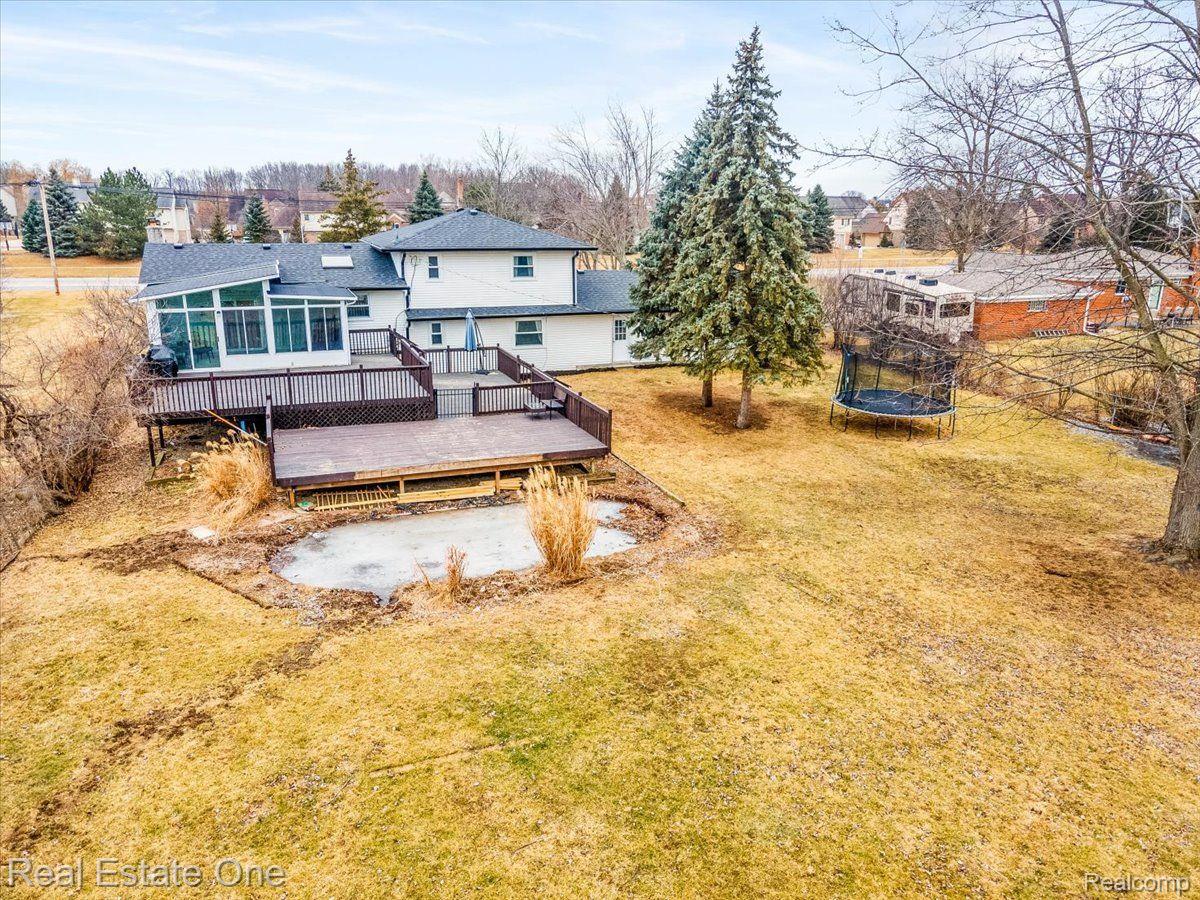 46670 Cherry Hill Road Canton, MI 48187 - Photo 11 of 61 Gallery Image 11