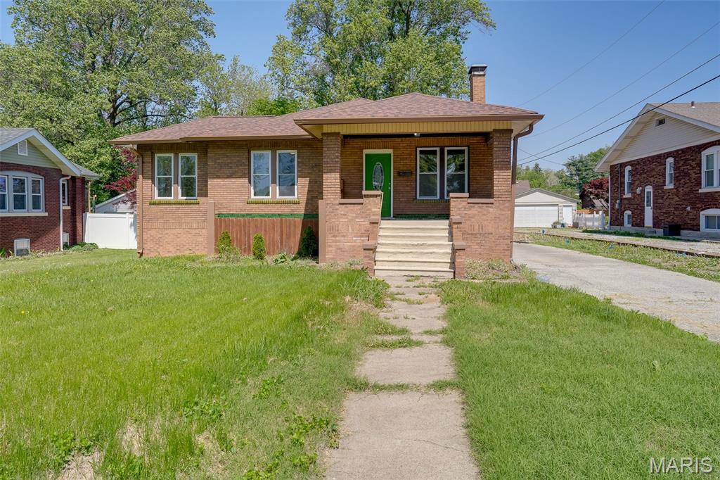 24 South 95th Street Belleville, IL 62223 - Photo 3 of 33