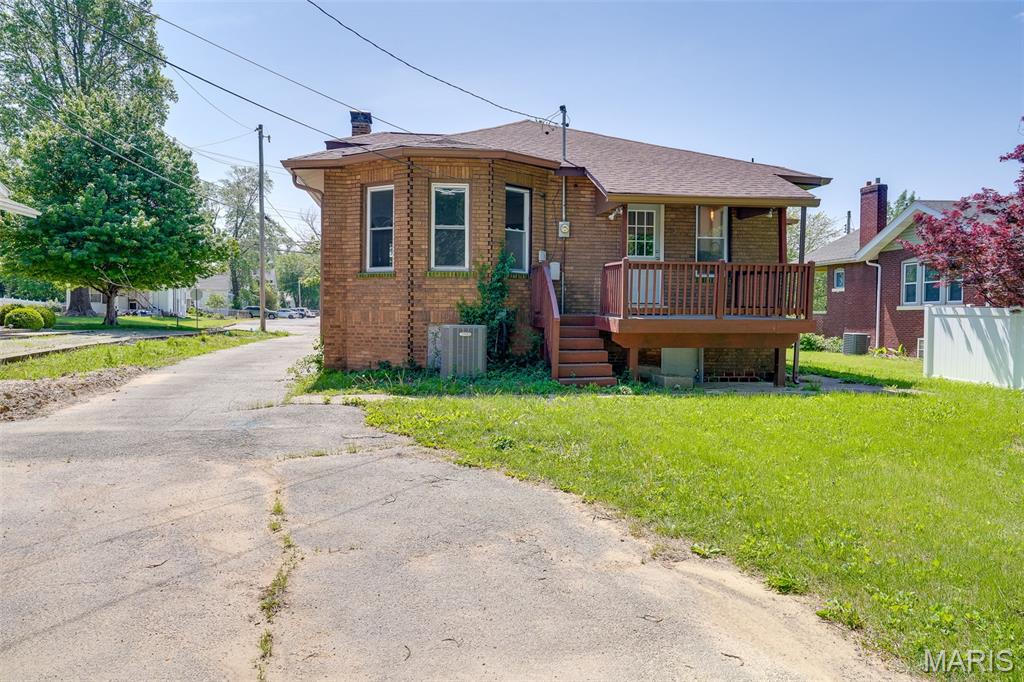 24 South 95th Street Belleville, IL 62223 - Photo 31 of 33
