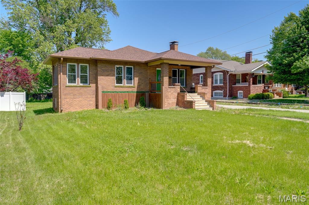 24 South 95th Street Belleville, IL 62223 - Photo 4 of 33