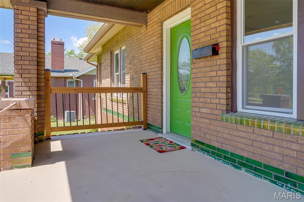 24 South 95th Street Belleville, IL 62223 - Photo 5 of 33