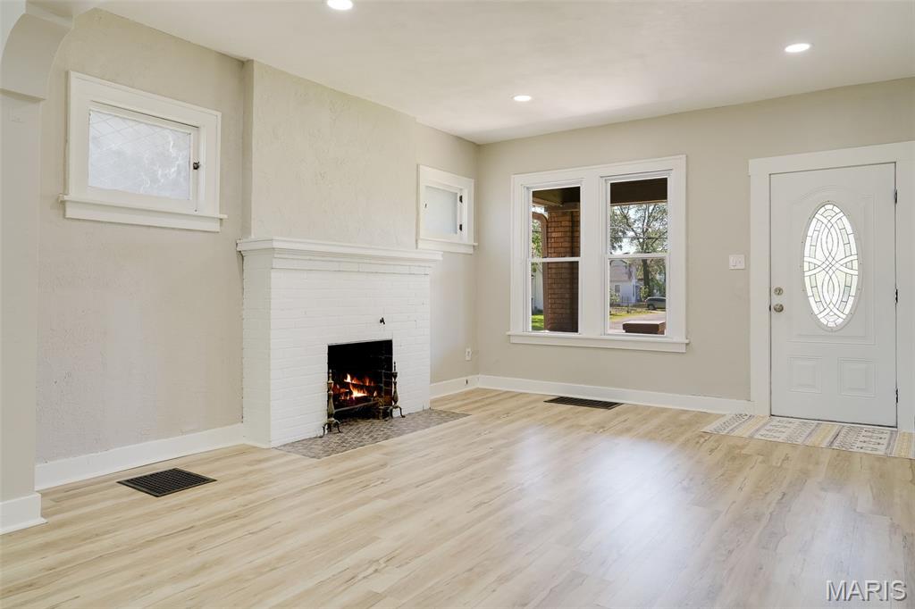 24 South 95th Street Belleville, IL 62223 - Photo 8 of 33