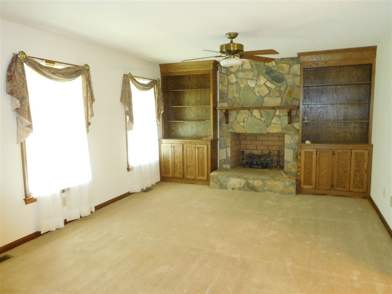 914 Green River Road Gaffney, SC 29341 - Photo 3 of 14