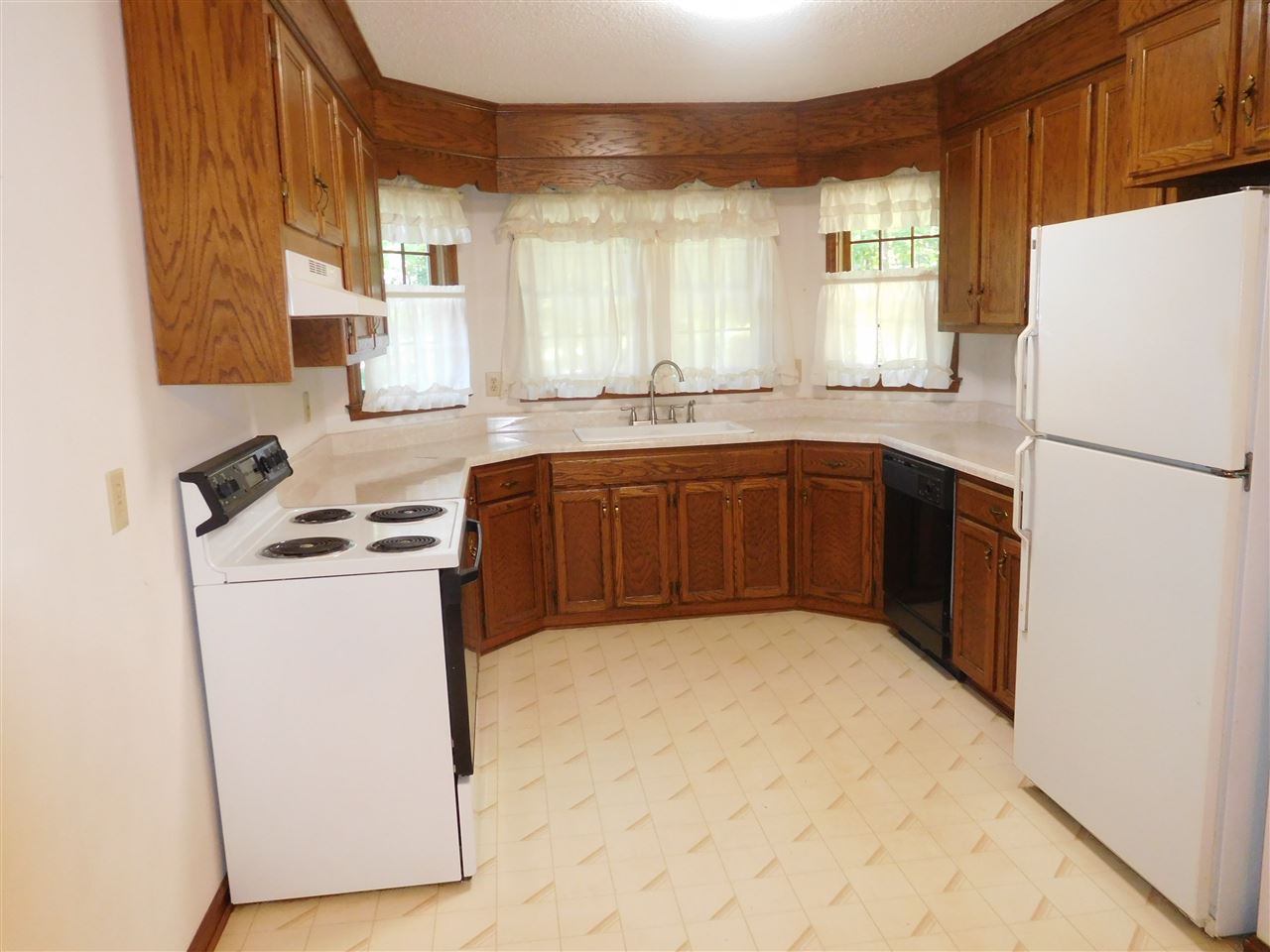 914 Green River Road Gaffney, SC 29341 - Photo 4 of 14