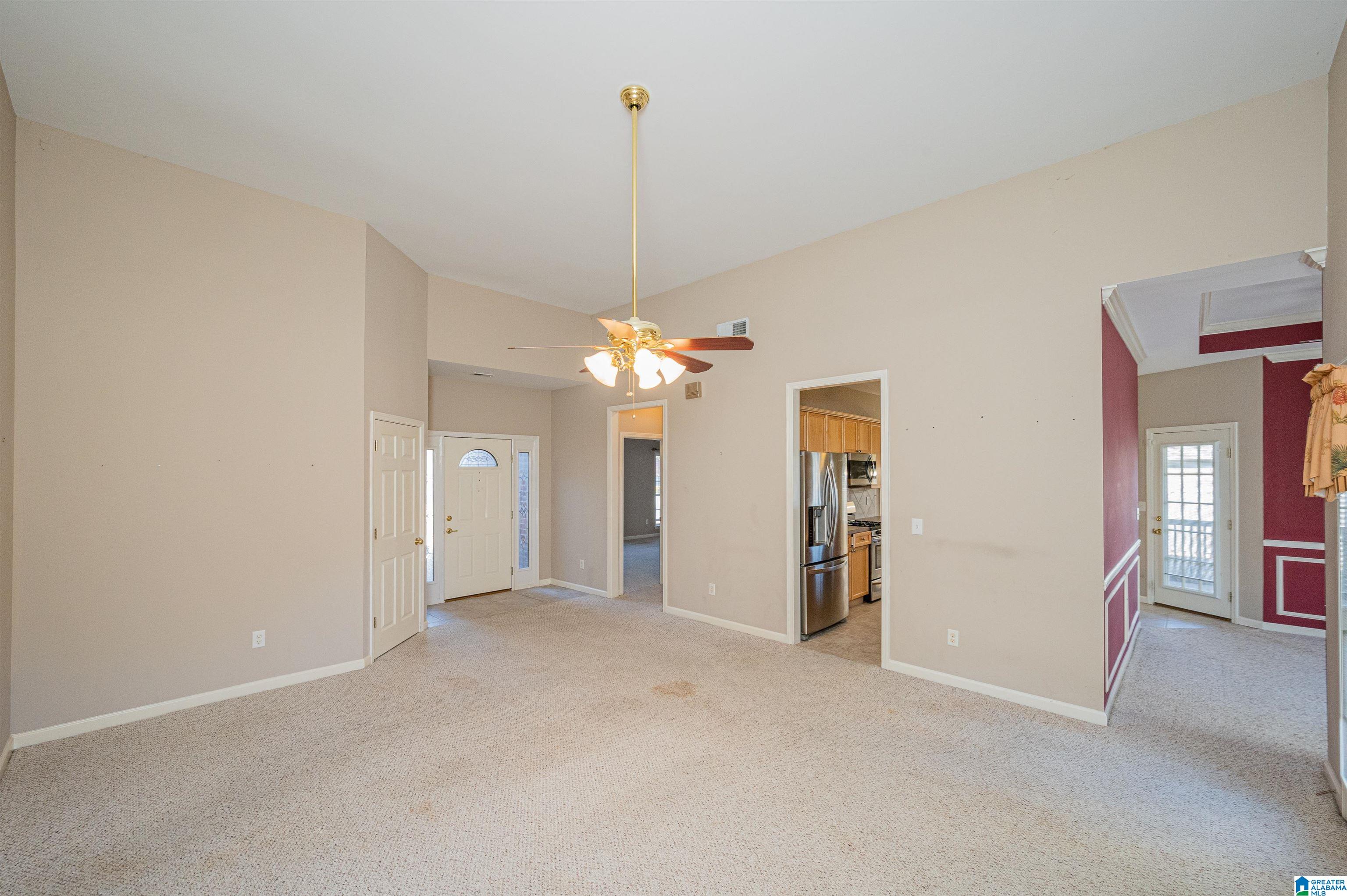 124 Churchill Drive Alabaster, AL 35114 - Photo 8 of 43