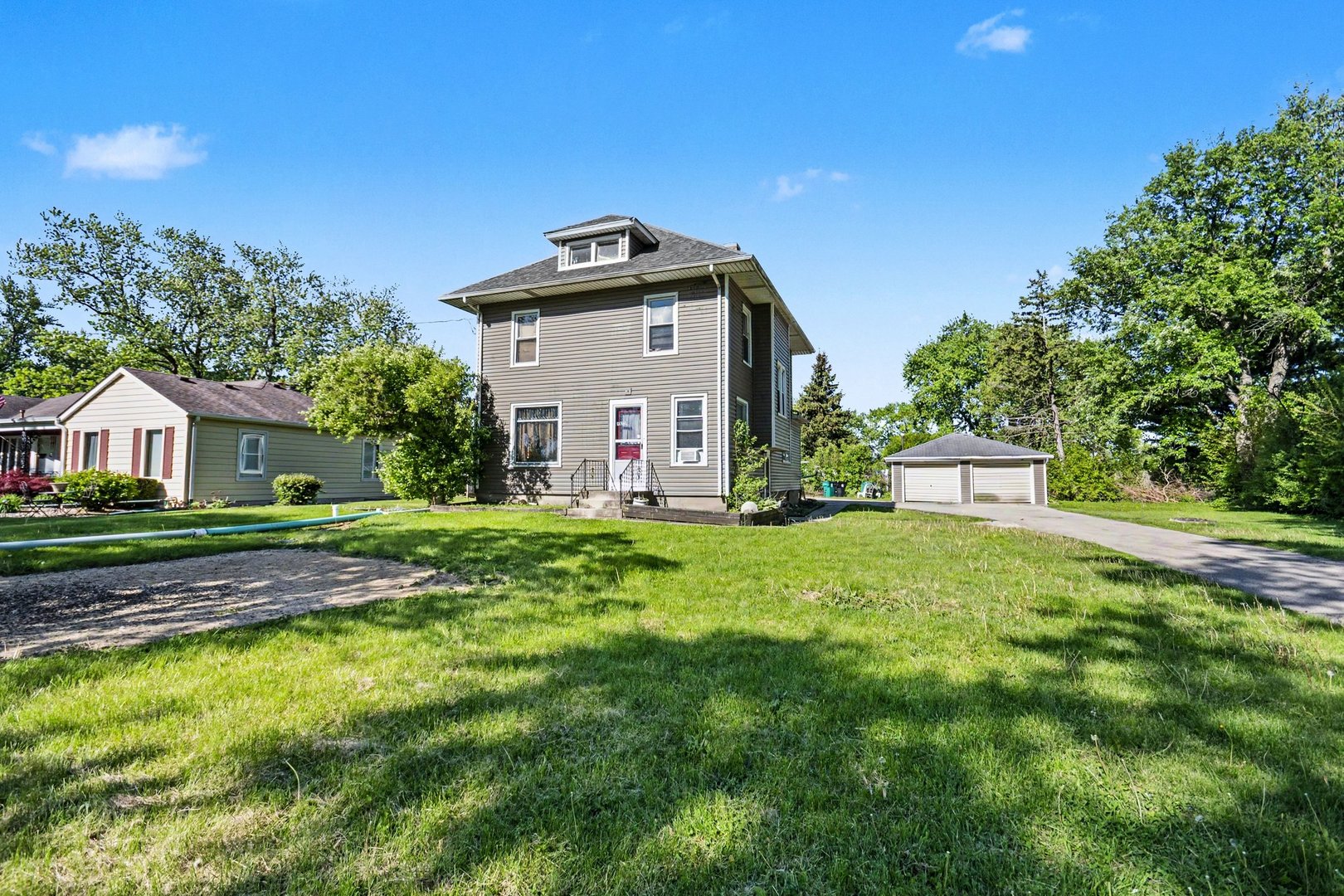 N350 County Farm Road Winfield, IL 60190 - Photo 1 of 15