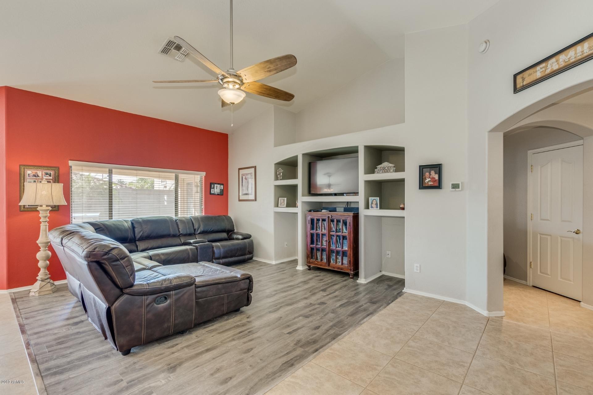 3064 South Martingale Road Gilbert, AZ 85295 - Photo 9 of 21 0018-Martingale (17)