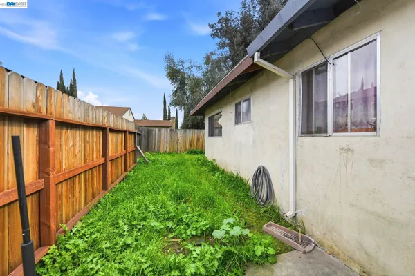 $579,000 | 8120 Tam O'Shanter Drive, Stockton, CA 95210
