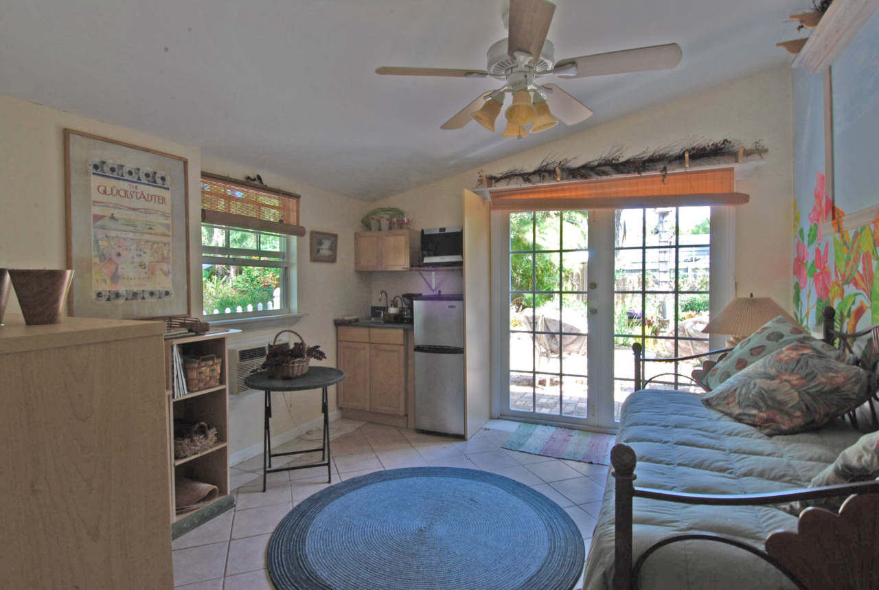 64 Snapper Avenue Key Largo, FL 33037 - Photo 19 of 22 2ND BEDROOM SUITE