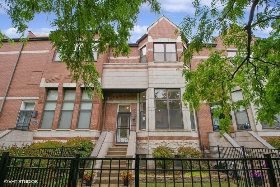 front view of house with a yard