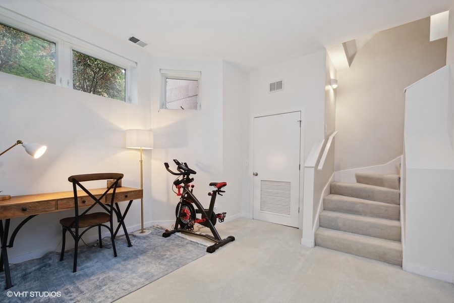 844 East 45th Street Chicago, IL 60653 - Photo 12 of 26 a view of a room with gym equipment