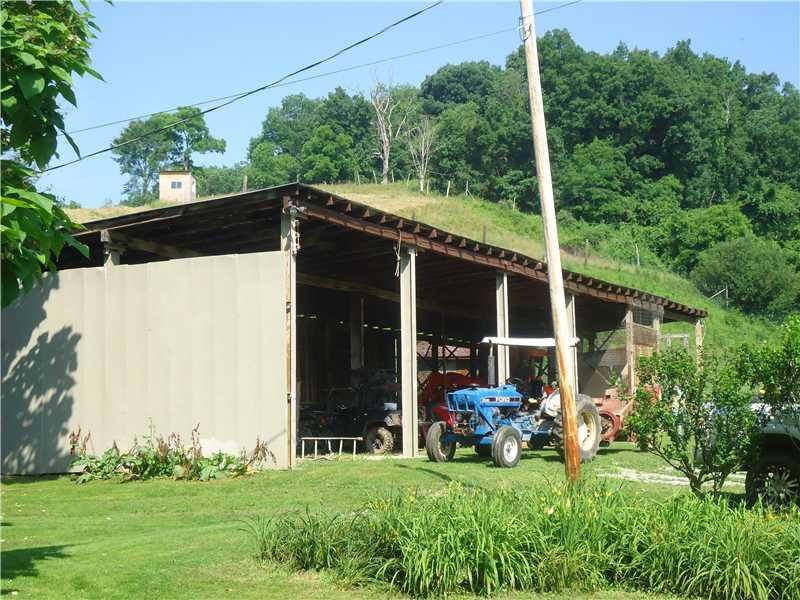 271 Strope Road Aleppo, PA 15310 - Photo 22 of 25 Stable/Barn.