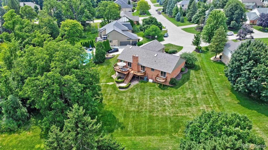 1692 Edinborough Drive Rochester Hills, MI 48306 - Photo 50 of 53