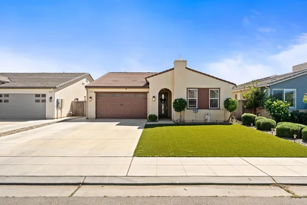 $485,000 | 4110 Sussex Avenue, Clovis, CA 93619