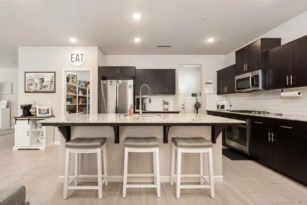 $485,000 | 4110 Sussex Avenue, Clovis, CA 93619