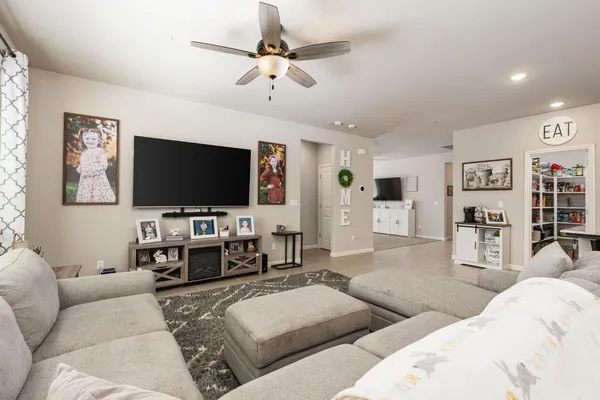 $485,000 | 4110 Sussex Avenue, Clovis, CA 93619