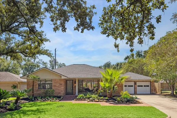 $650,000 | 1814 Haverhill Drive, Houston, TX 77008