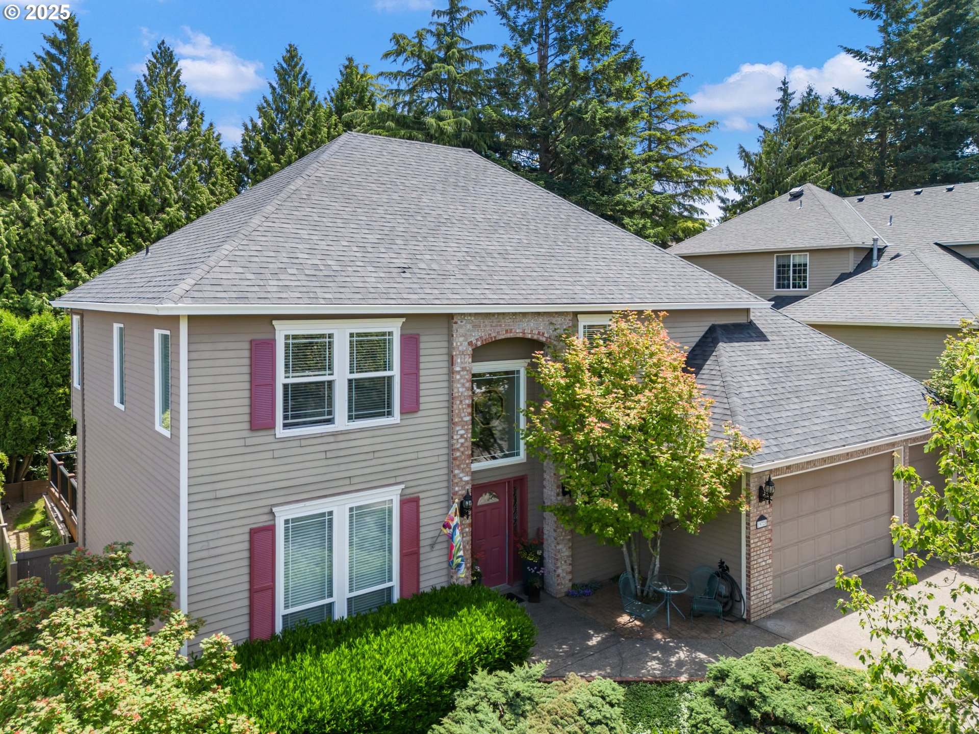 19720 Spring Ridge Drive West Linn, OR 97068 - Photo 2 of 44