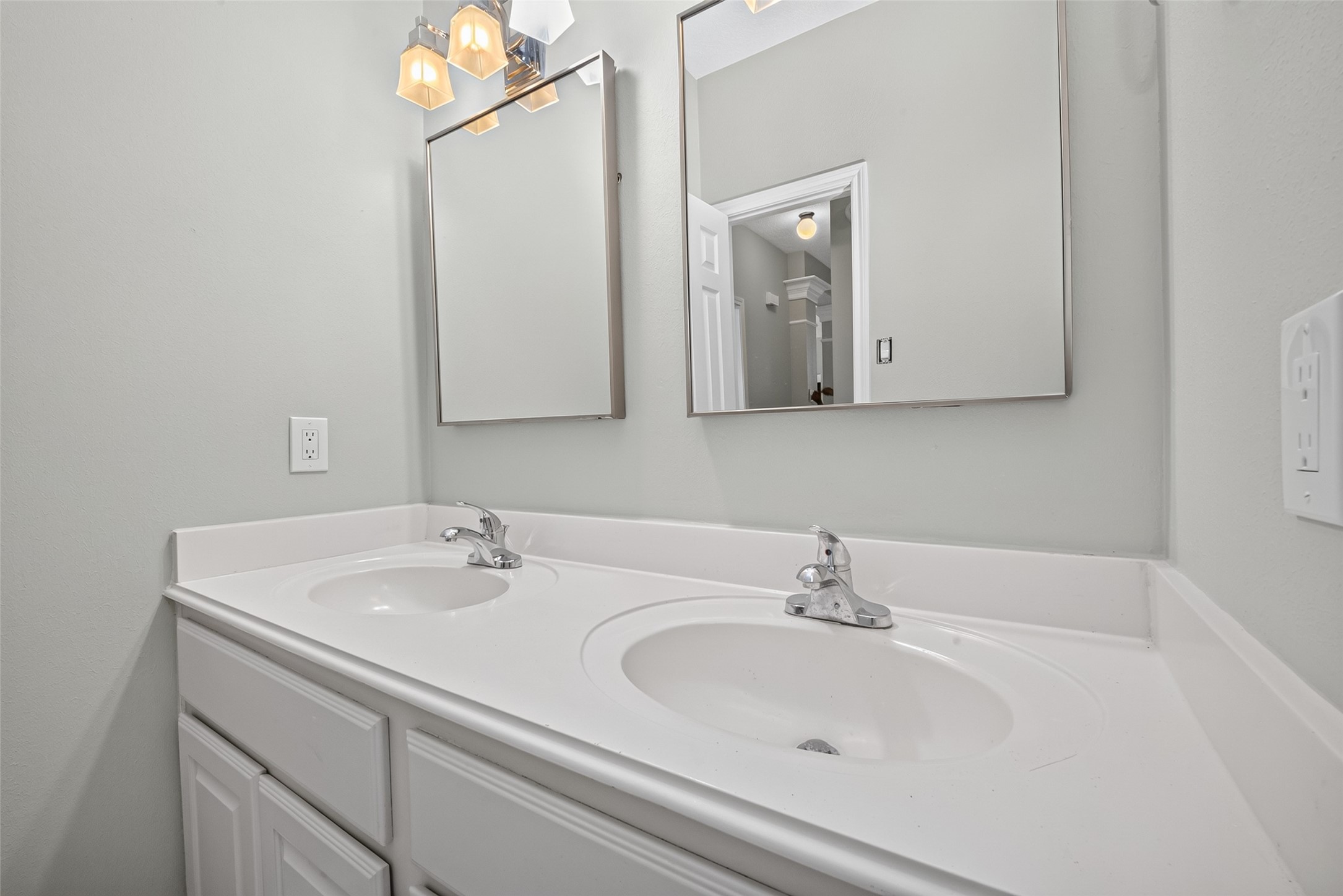 1430 Mabry Mill Road Houston, TX 77062 - Photo 30 of 39 Secondary bath dual vanity