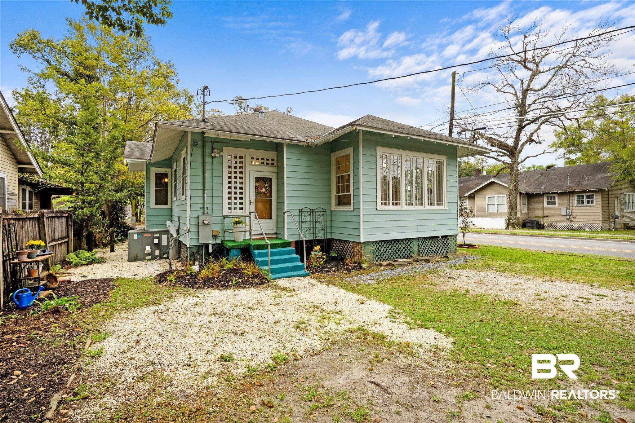 466 Michigan Avenue Mobile, AL 36604 - Photo 32 of 38 A new fence was added in July 2023.