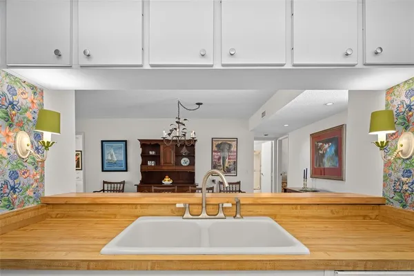 $297,500 | 1703 Pelican Cove Road, Unit 356, Sarasota, FL 34231