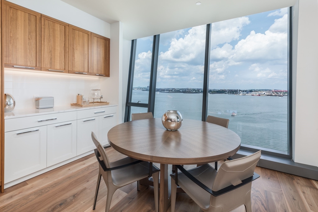 300 Pier 4 Blvd., Unit PHD Boston, MA 02210 - Photo 14 of 33