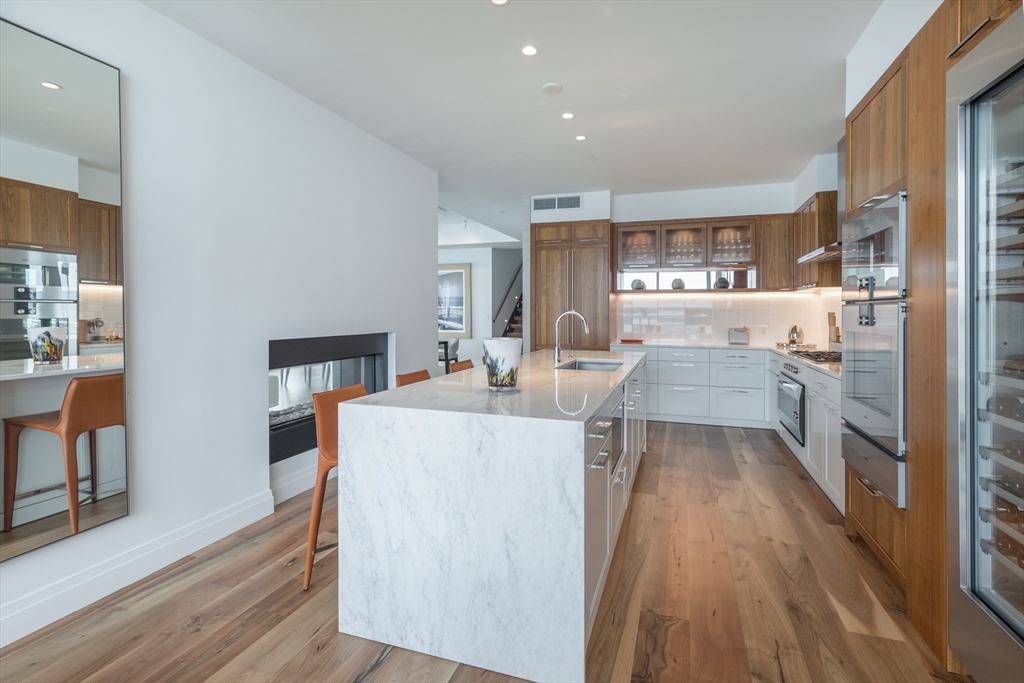 300 Pier 4 Blvd., Unit PHD Boston, MA 02210 - Photo 16 of 33