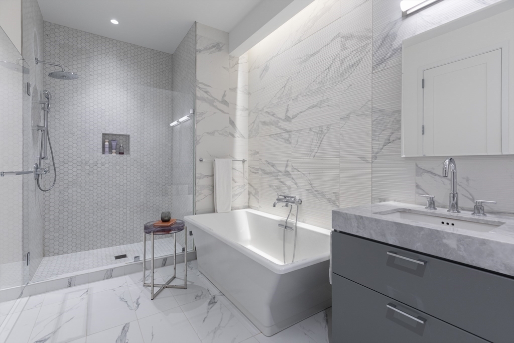 300 Pier 4 Blvd., Unit PHD Boston, MA 02210 - Photo 20 of 33