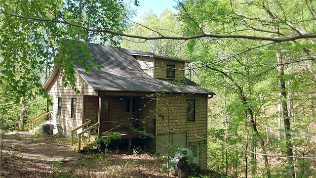 $269,000 | 157 Deerwood Drive, Westminster, SC 29693